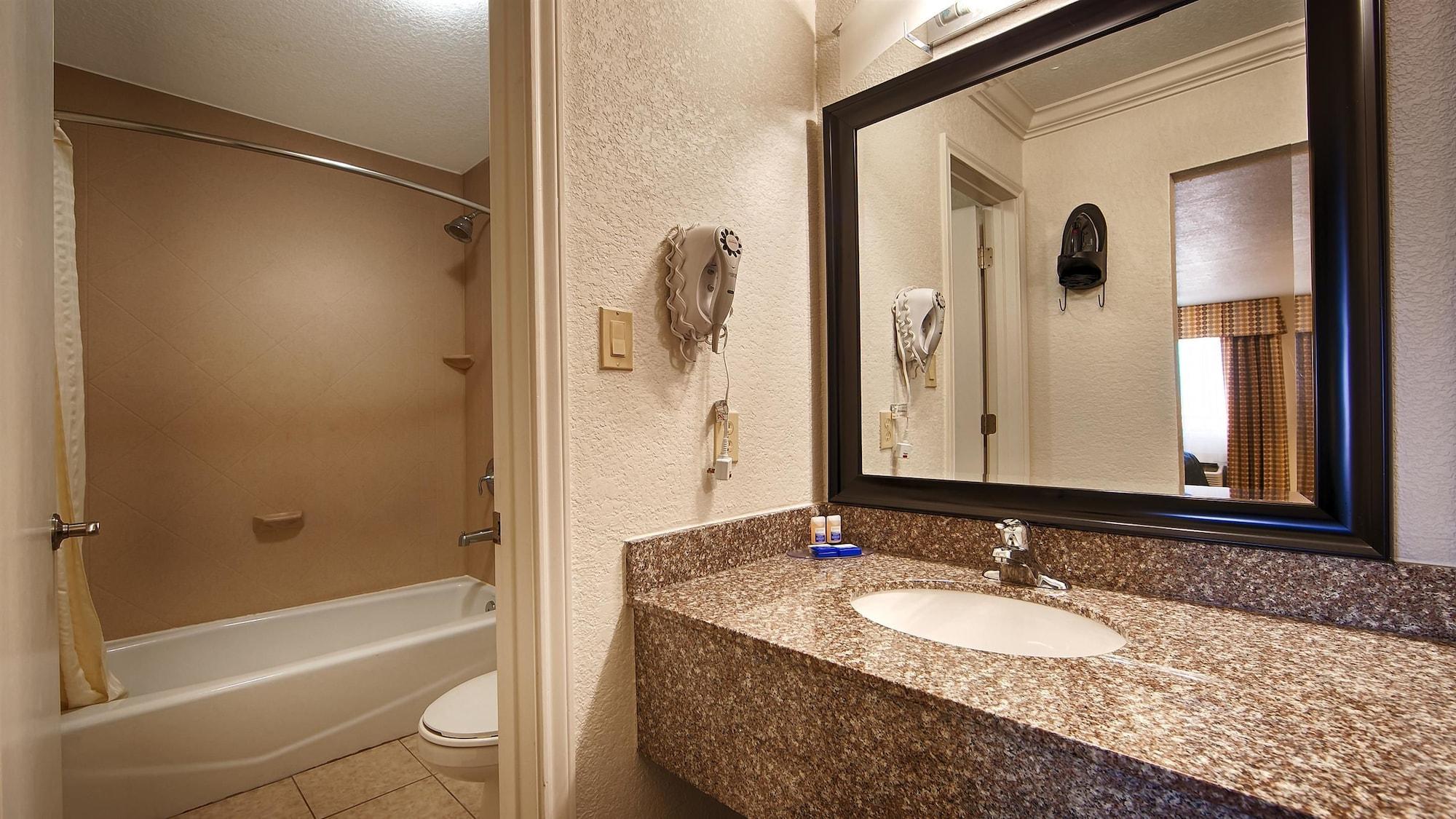 Americas Best Value Inn Kingsville Kültér fotó