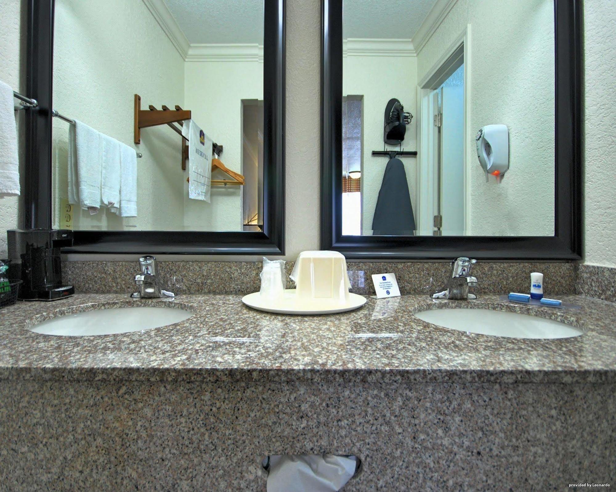 Americas Best Value Inn Kingsville Kültér fotó
